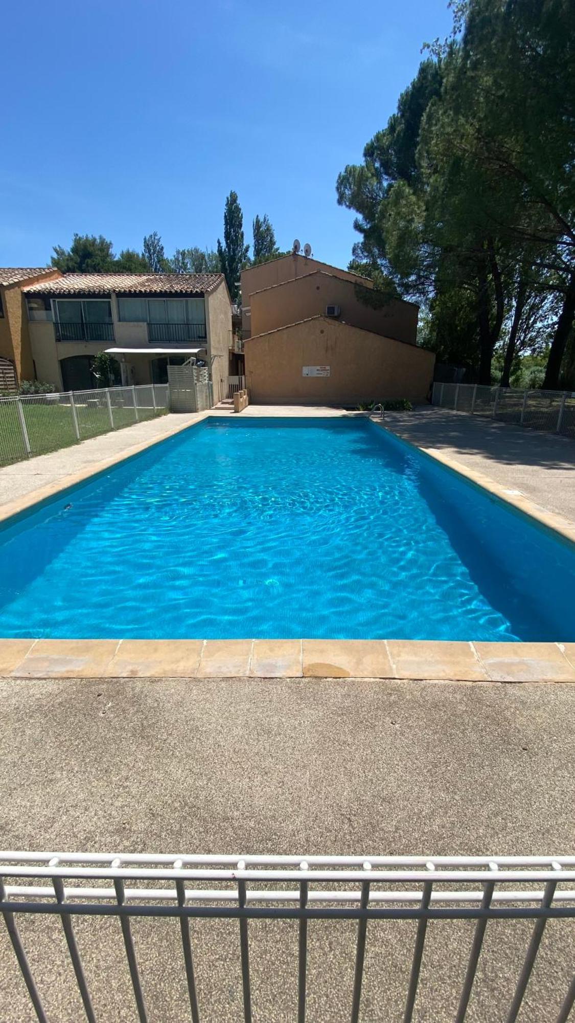 Joli Studio Camargue Lou Rouge Арль Екстер'єр фото